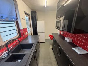 Photo 9- click for photo gallery